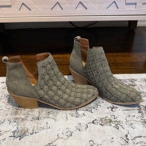 Mi.iM Olive Green Ankle Boots